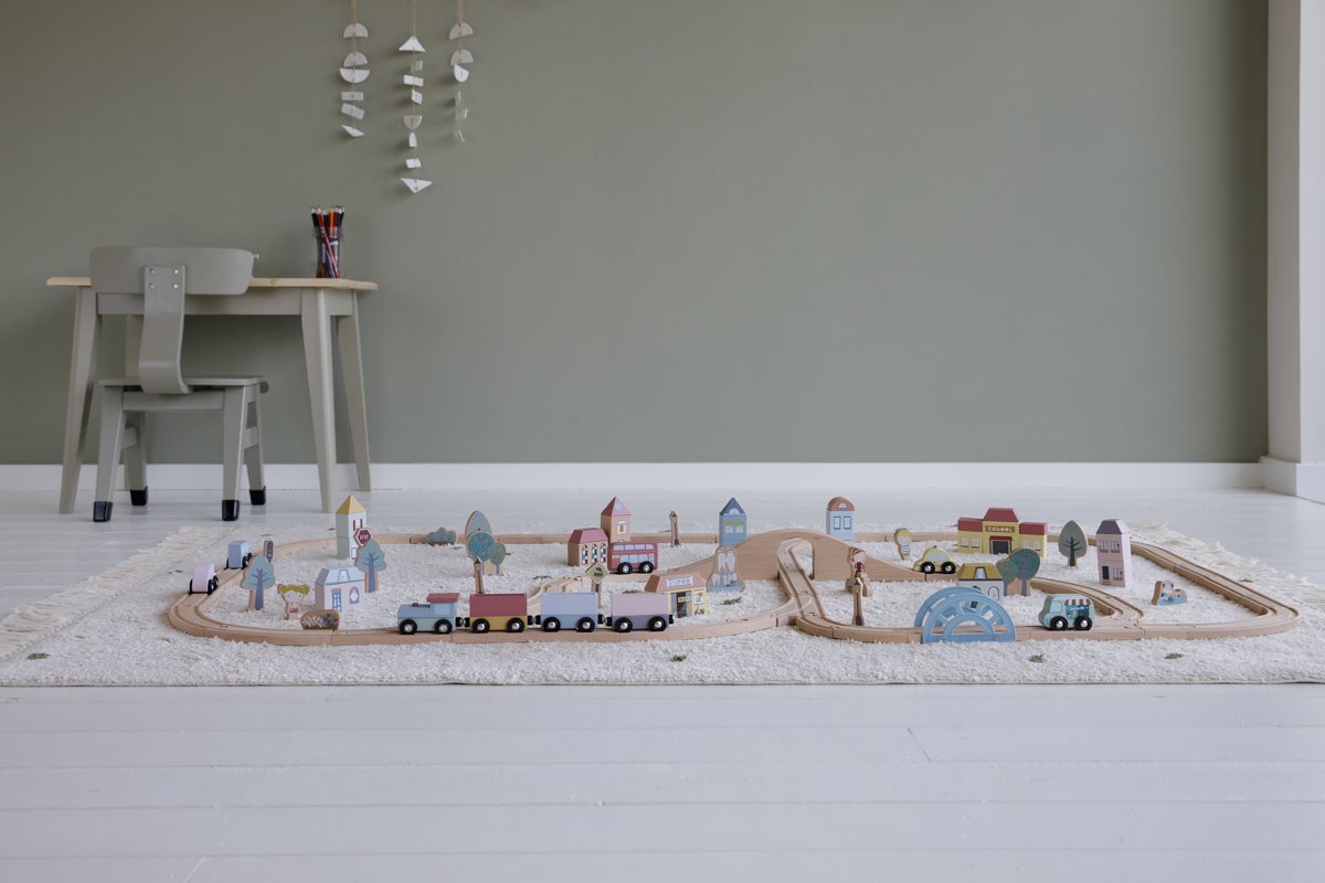 Holzeisenbahn XL
